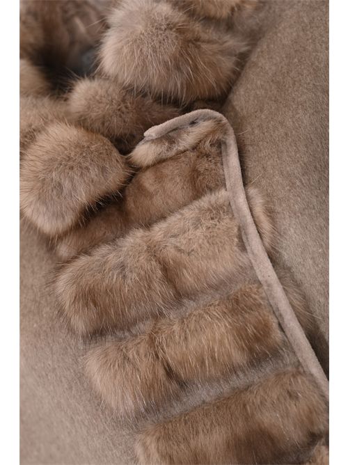 Mantella reversibile 4542 in lana e cashmere con inserti in pelliccia di zibellino MARESTER | MA 4542IVREA